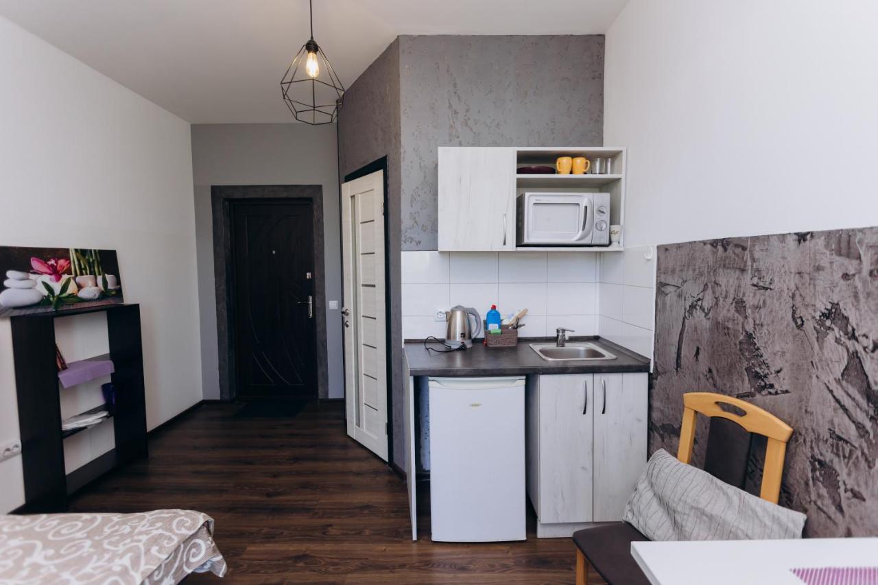 Нові Apartments Біля Жд Вокзалу 伊万诺-弗兰科夫斯克 外观 照片